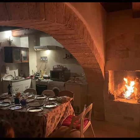 Via Vecchia Dei Postriboli